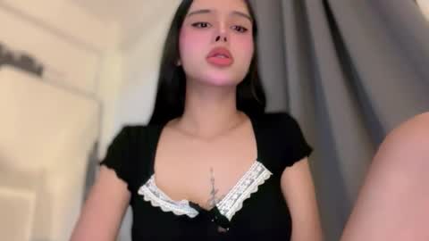 Snapshot of sexybite1 chatting on 05-24-26, 10:31 Seraphina Blaze online show from 05-24-26, 10:31
