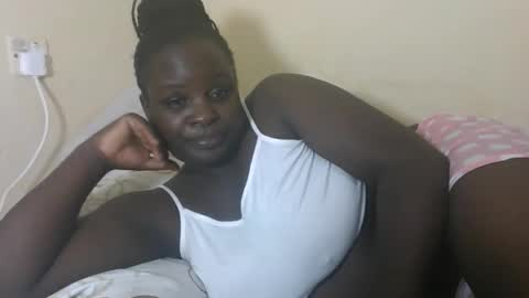 Snapshot of sexyblackgal10 chatting on 11-23-25, 08:52 sexyblackgal10 online show from 11-23-25, 08:52