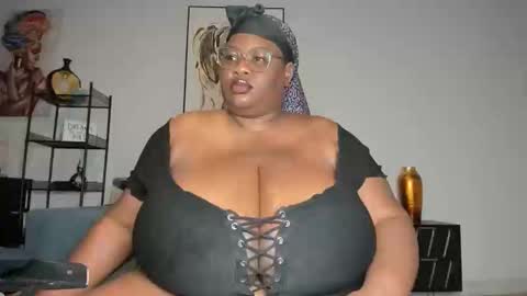sexyblackhugetits online show from 11-17-25, 01:06