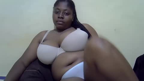 sexyboobies25 online show from 03-10-25, 09:07