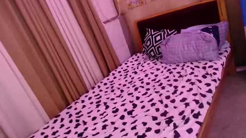 Snapshot of sexybriannabonita chatting on 12-13-25, 10:26 sunshine online show from 12-13-25, 10:26