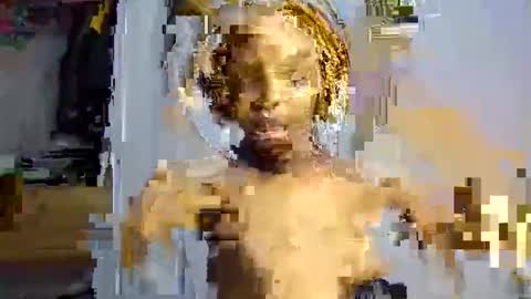 Essy online show from 11-23-25, 08:41