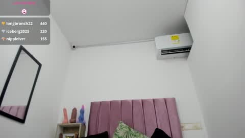 sexybrown_2005 online show from 09-21-25, 12:12