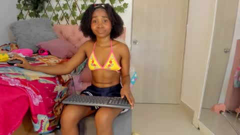 sofia online show from 03-08-25, 12:20