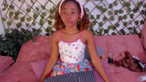 sofia online show from 10-13-25, 04:56