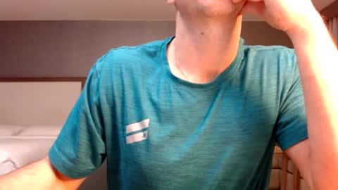 Snapshot of sexybull77 chatting on 03-06-25, 04:08 sexybull77 online show from 03-06-25, 04:08