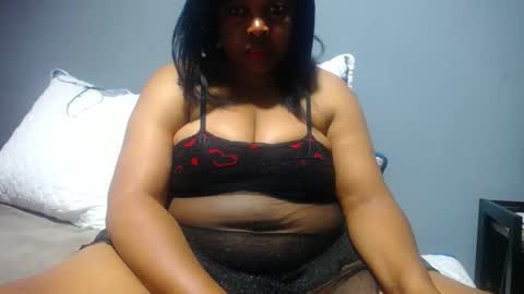 sexybustyebony19 online show from 03-29-26, 10:21