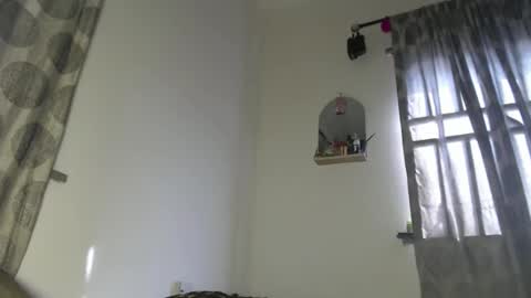 Snapshot of sexycamilla01 chatting on 12-04-25, 08:23 sexycamilla01 online show from 12-04-25, 08:23