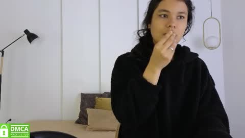 Snapshot of sexychanell_18 chatting on 06-18-26, 01:37 chanell and yina online show from 06-18-26, 01:37