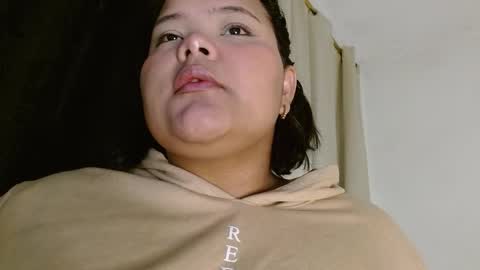 Snapshot of sexychubbyy chatting on 02-12-25, 05:15 Eva online show from 02-12-25, 05:15