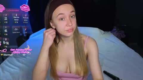 Sophia online show from 03-28-26, 01:33