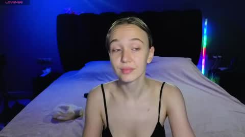 Sophia online show from 05-21-26, 06:59
