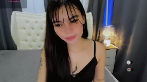 Snapshot of sexydollfox chatting on 02-18-25, 01:32 sexydollfox online show from 02-18-25, 01:32