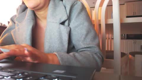 sexylady online show from 12-07-24, 10:45