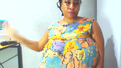 Snapshot of sexyebonylove89 chatting on 01-15-25, 12:30 sexyebonylove89 online show from 01-15-25, 12:30