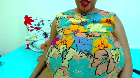 Snapshot of sexyebonylove89 chatting on 02-06-25, 12:00 sexyebonylove89 online show from 02-06-25, 12:00