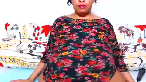 Snapshot of sexyebonylove89 chatting on 10-19-25, 12:33 sexyebonylove89 online show from 10-19-25, 12:33