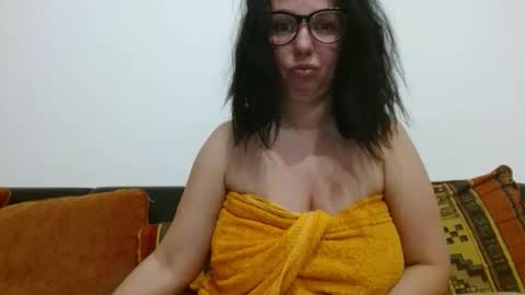 Eva online show from 04-14-26, 02:39