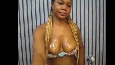 sexyeye368293 online show from 11-02-25, 10:50