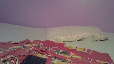 Snapshot of sexyfassy chatting on 10-18-25, 03:53 faisy online show from 10-18-25, 03:53