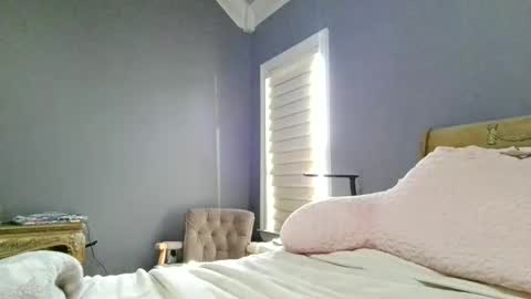 Snapshot of sexyfloridamilf chatting on 06-11-26, 01:42 LisaisLuscious online show from 06-11-26, 01:42