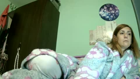 Snapshot of sexygioconda chatting on 06-12-26, 09:30 sexygioconda online show from 06-12-26, 09:30