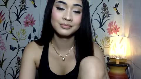 Snapshot of sexygoddessjade chatting on 10-12-25, 08:46 miss jade so online show from 10-12-25, 08:46