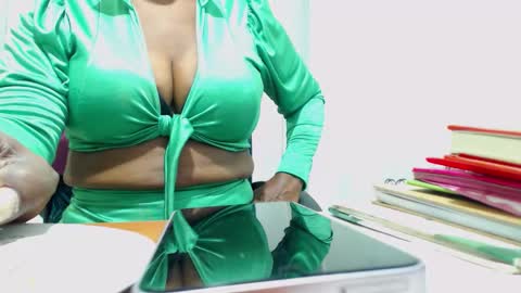 sexyhanny4u online show from 10-26-25, 01:55