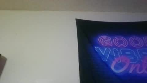 Snapshot of sexyhoneyyy chatting on 10-30-25, 05:09 sexyhoneyyy online show from 10-30-25, 05:09