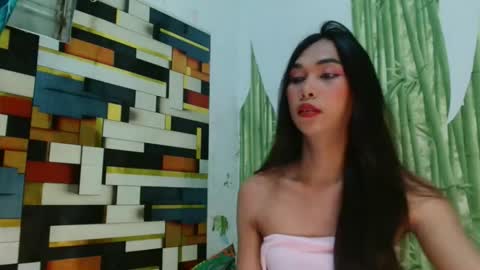 Snapshot of sexyhornyts4u chatting on 11-10-25, 12:37 sexyhornyts4u online show from 11-10-25, 12:37