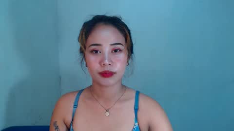 Snapshot of sexyhotbojean chatting on 02-16-25, 02:21 jeanken and jelian online show from 02-16-25, 02:21