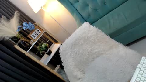 Snapshot of sexyjeanniecuntcums chatting on 01-01-25, 10:46 JENNY online show from 01-01-25, 10:46