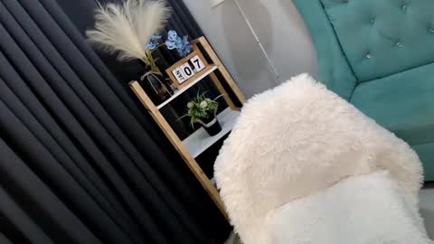 Snapshot of sexyjeanniecuntcums chatting on 01-07-25, 12:13 JENNY online show from 01-07-25, 12:13