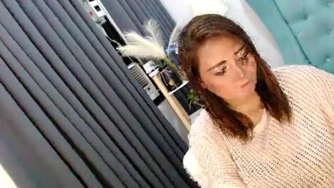 Snapshot of sexyjeanniecuntcums chatting on 01-20-25, 01:42 JENNY online show from 01-20-25, 01:42