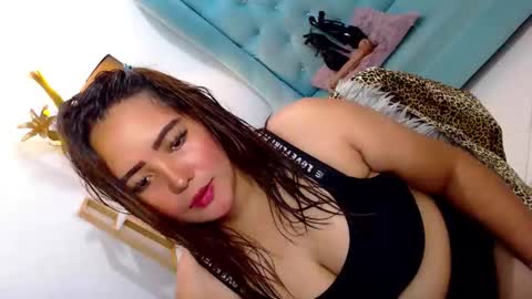 Snapshot of sexyjeanniecuntcums chatting on 10-06-25, 10:45 JENNY online show from 10-06-25, 10:45