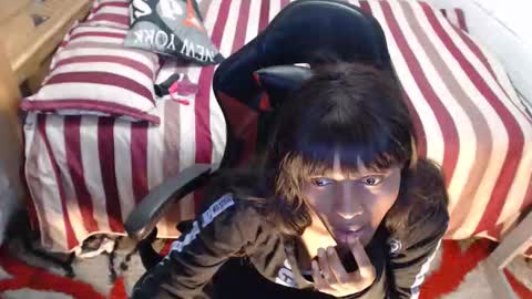 Snapshot of sexyjustin202 chatting on 10-28-25, 02:04 sexyjustin202 online show from 10-28-25, 02:04