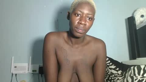 Snapshot of sexykitty48 chatting on 01-28-25, 06:39 FENNY online show from 01-28-25, 06:39