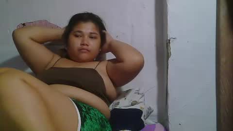 Snapshot of sexykittymom chatting on 02-12-25, 09:11 sexykittymom online show from 02-12-25, 09:11