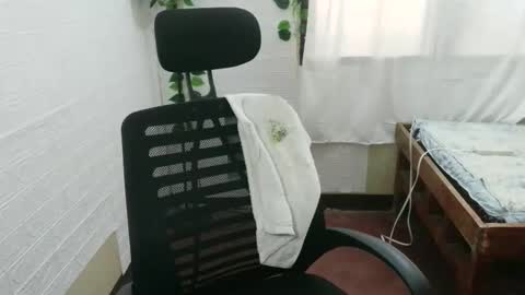 sexyladymich19 online show from 04-28-26, 08:41