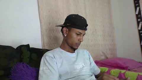 Sexy leon online show from 10-20-25, 05:35