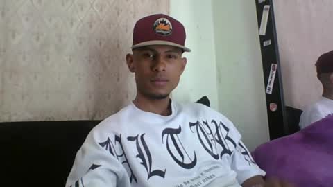 Sexy leon online show from 04-23-26, 05:48