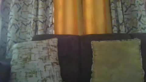 sexylilly241081 online show from 05-14-26, 08:32