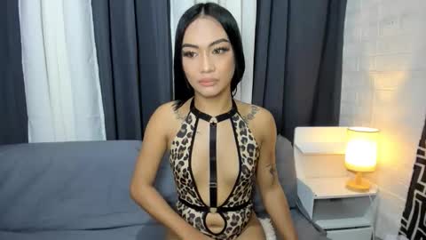 maxine online show from 09-22-25, 03:30