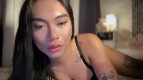 Snapshot of sexylovesappira chatting on 02-09-26, 04:55 maxine online show from 02-09-26, 04:55