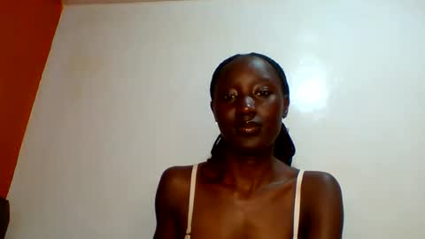 Snapshot of sexylucia5 chatting on 05-29-26, 11:03 sexylucia5 online show from 05-29-26, 11:03