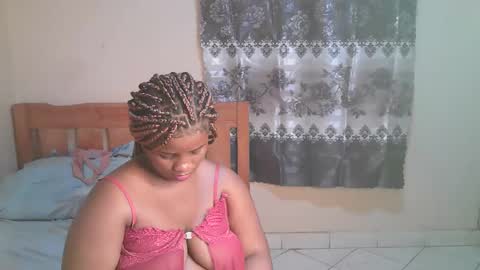 sexylucy33 online show from 02-19-26, 12:28