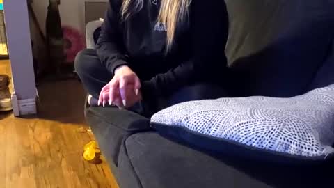 sexymama1284 online show from 04-12-26, 05:23