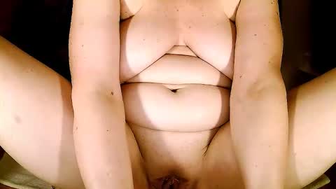 Squirty Maya Gold online show from 12-18-25, 05:35