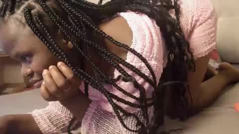 Snapshot of sexymia56 chatting on 10-12-25, 01:37 Miss mia online show from 10-12-25, 01:37