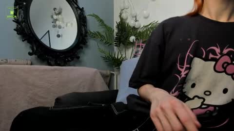 Snapshot of sexymiatrans chatting on 10-30-25, 12:28 Sexy online show from 10-30-25, 12:28